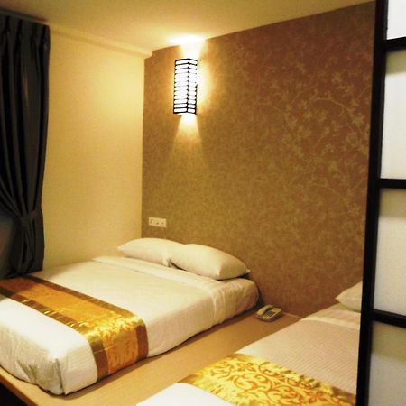 Eight Days Boutique Hotel - Mount Austin Johor Bahru Ngoại thất bức ảnh