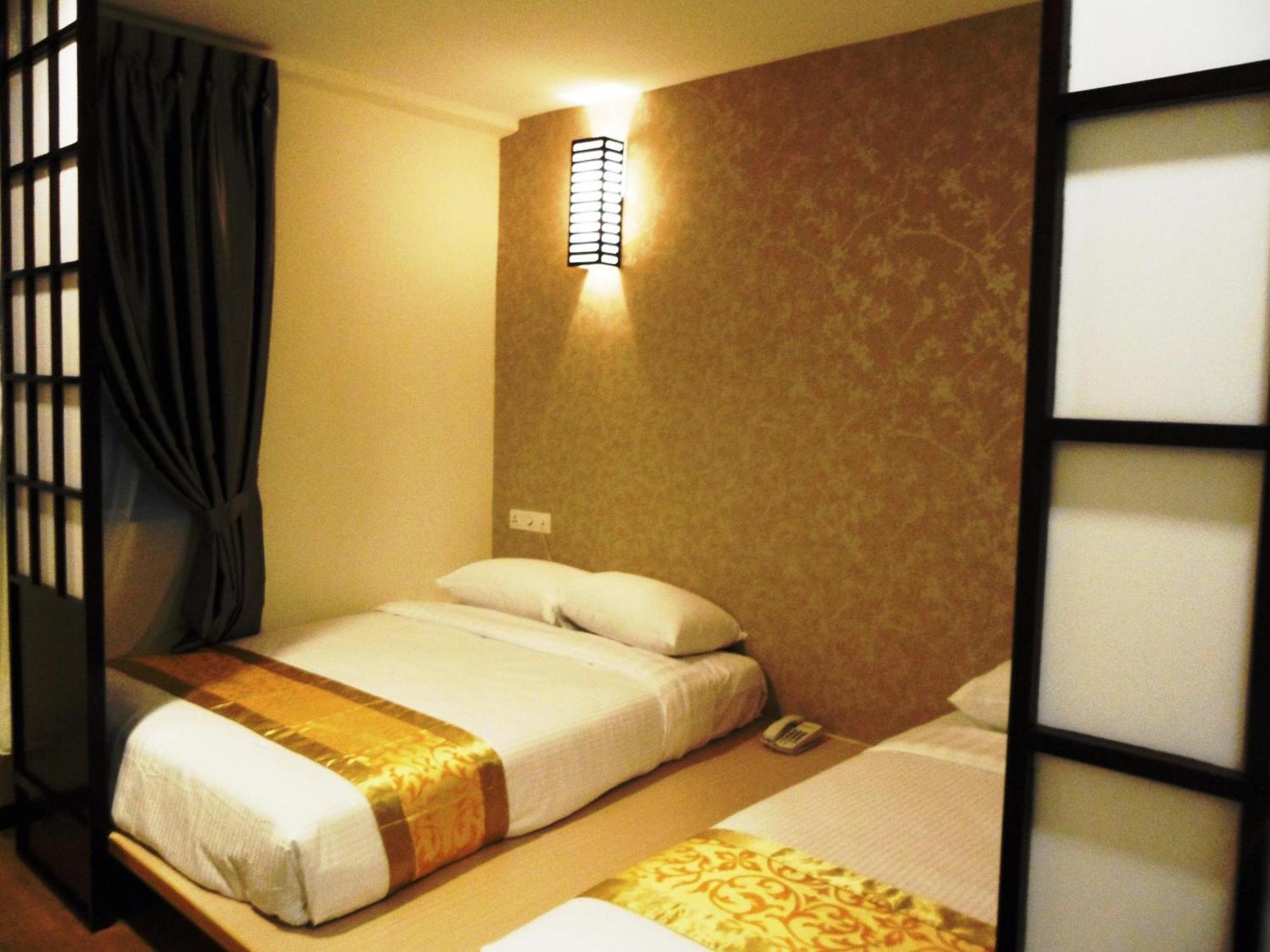 Eight Days Boutique Hotel - Mount Austin Johor Bahru Ngoại thất bức ảnh