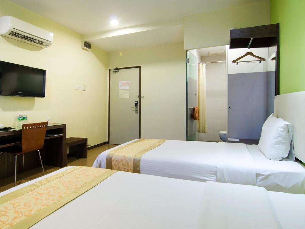Eight Days Boutique Hotel - Mount Austin Johor Bahru Ngoại thất bức ảnh